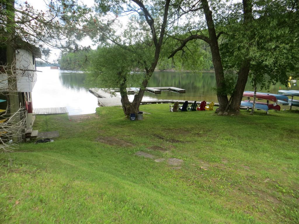 Bondi Village Cottage Resort Lake of Bays Buitenkant foto