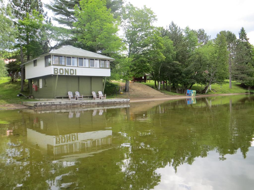 Bondi Village Cottage Resort Lake of Bays Buitenkant foto