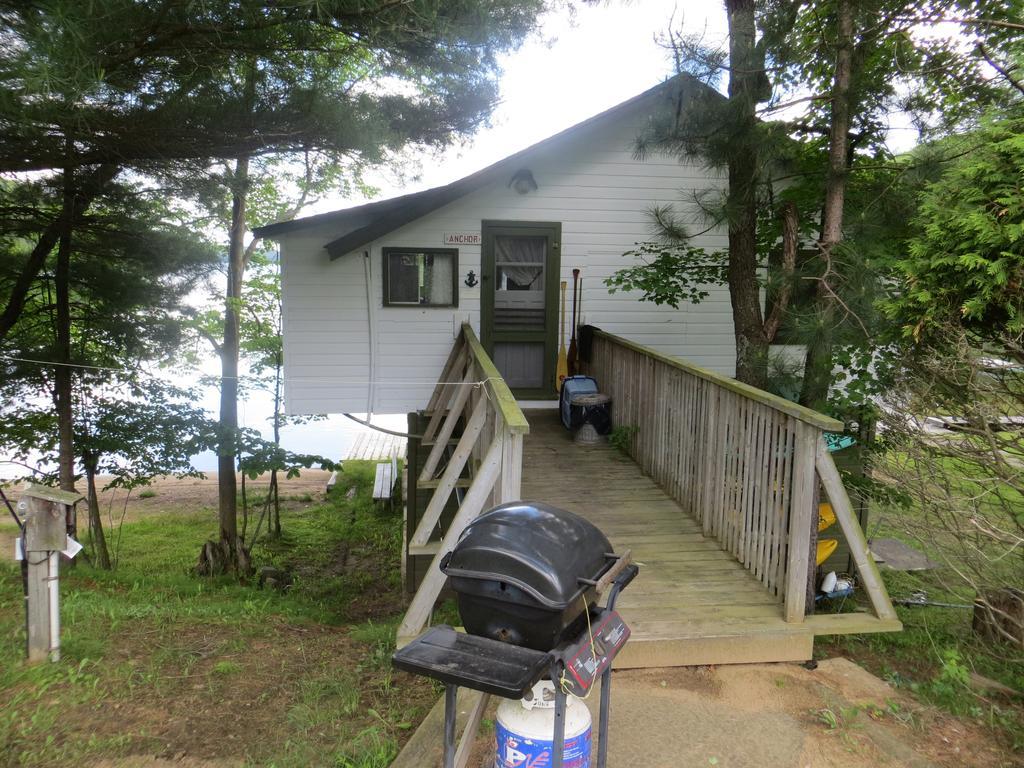 Bondi Village Cottage Resort Lake of Bays Buitenkant foto