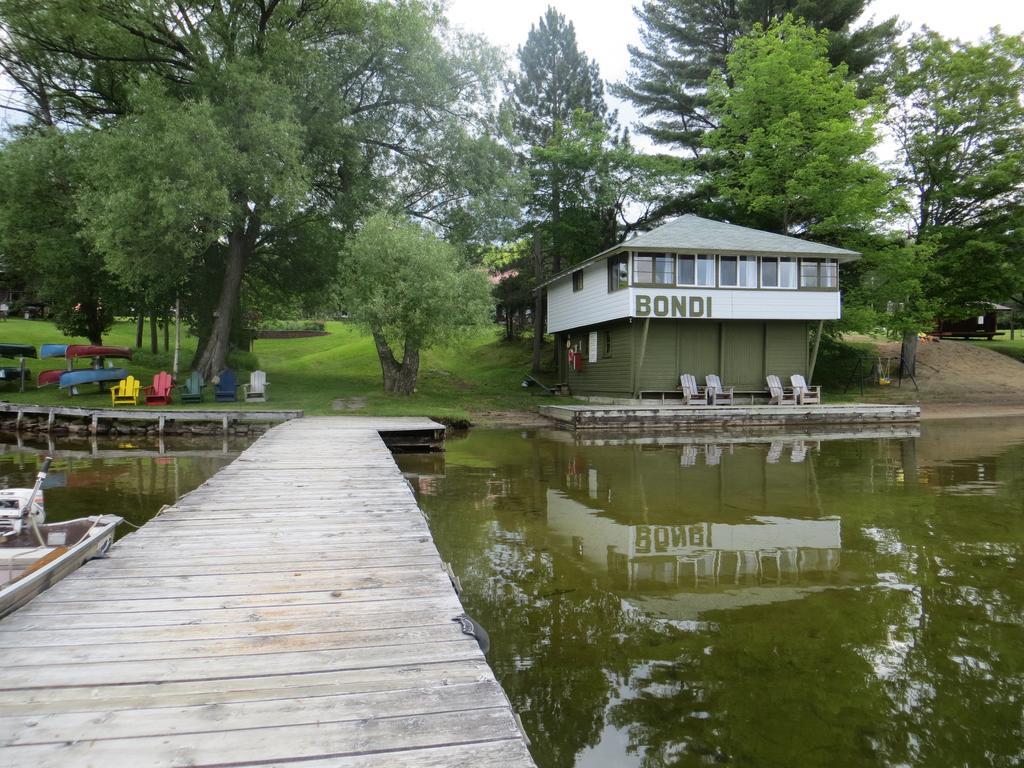 Bondi Village Cottage Resort Lake of Bays Buitenkant foto