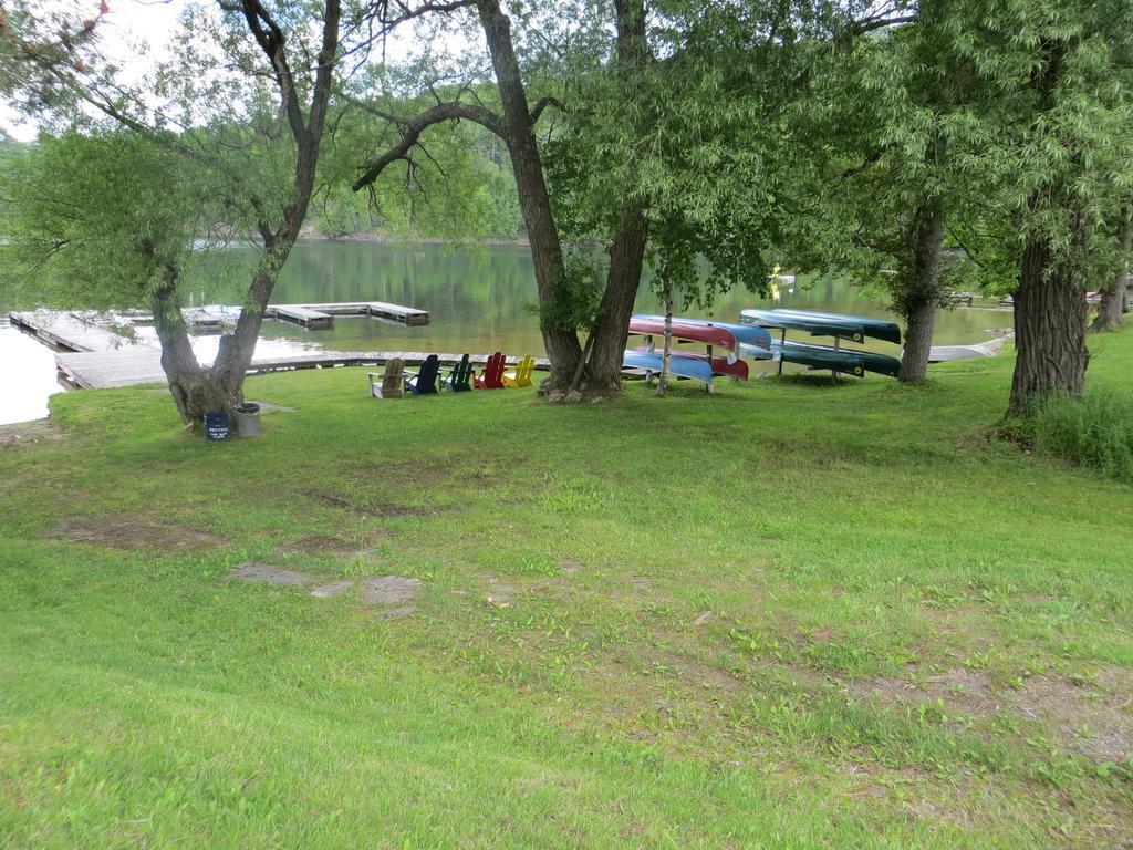 Bondi Village Cottage Resort Lake of Bays Buitenkant foto